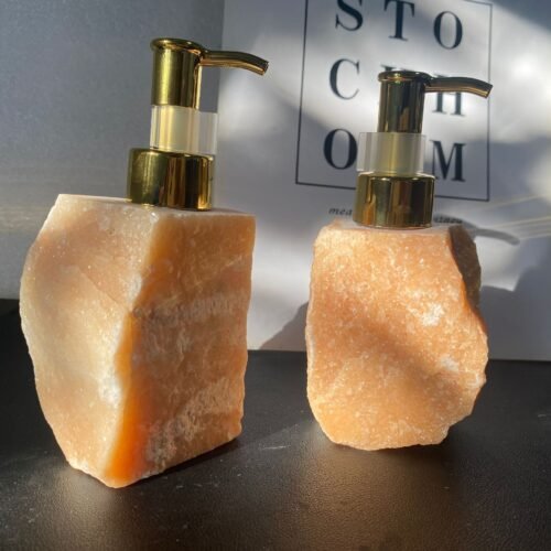 Luxury Natural Crystal Liquid Bottle - Image 5